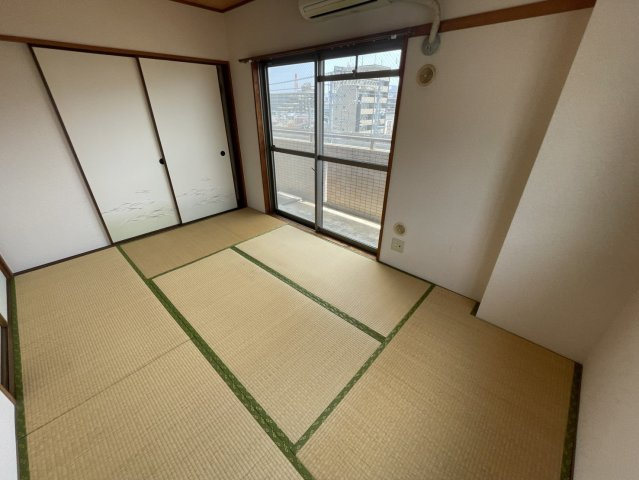 インテリアハシモトビルの和室