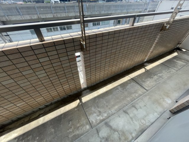 インテリアハシモトビルのバルコニー