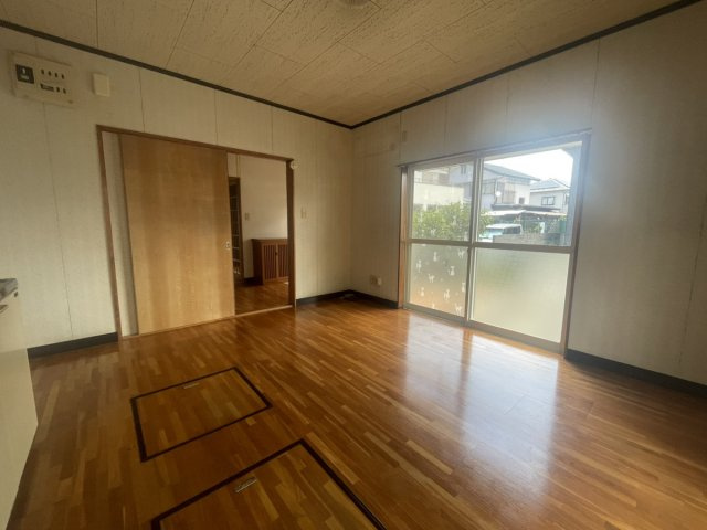 本野町戸建ての居間・リビング