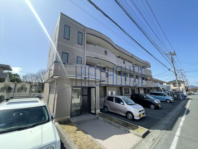 セジュール泉町の外観