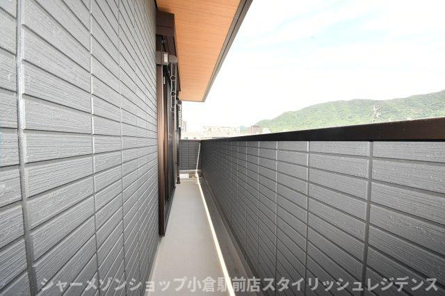 イゾラ のバルコニー