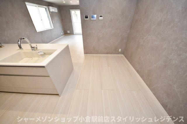 イゾラ の内装