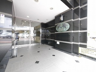 グリフィン横浜ポートサイドのエントランス