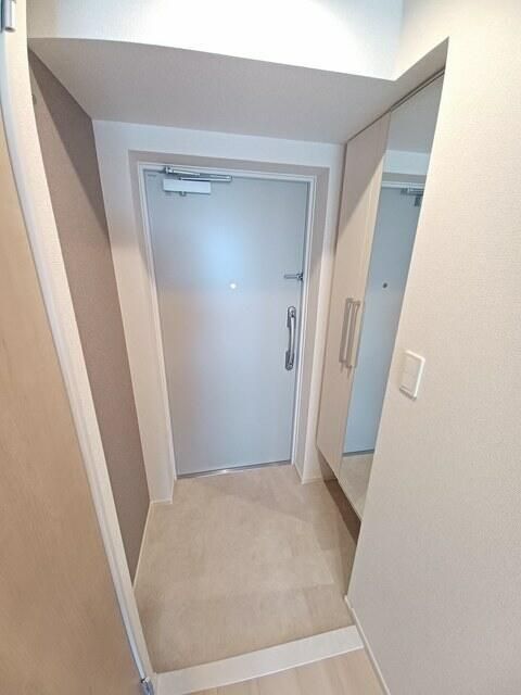 シエロ西竹の塚の玄関
