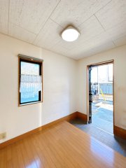 つくばみらい市西ノ台南　中古戸建の玄関|【リフォーム中3/9更新】玄関内部。