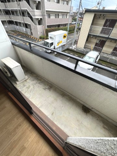 【バルコニー】