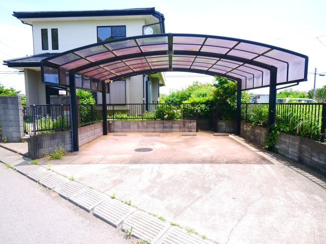 東金市関下　中古戸建の駐車場|内外装リフォーム済み令和8年5月  カーポート2台可 東金市立正気小学校徒歩約9分