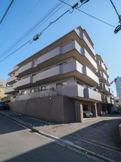  | 御所山町の閑静な邸宅地に佇む…