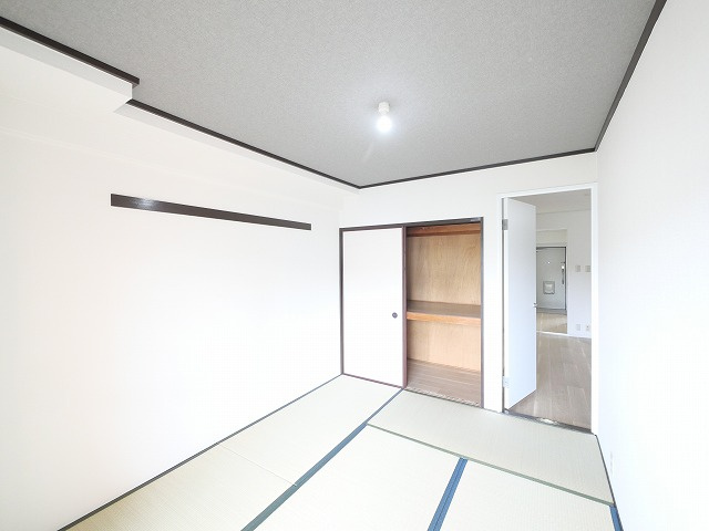 ライオンズマンション学園前の和室|和室があると、家にあたたかい雰囲気が生まれます