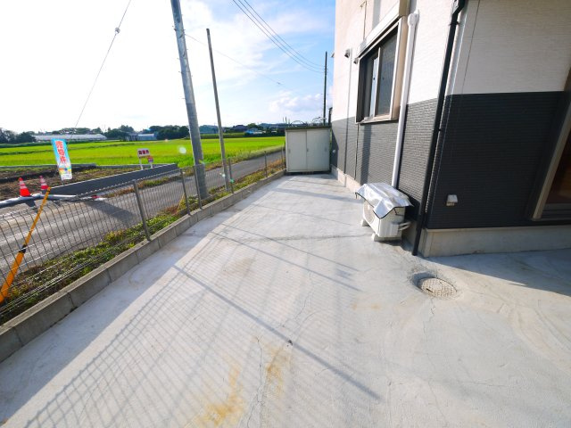 東金市北之幸谷　中古戸建の駐車場|平成24年2月築 ２LDK+WIC  駐車4台可（車種制限あり）スーパーせんどう徒歩約8分