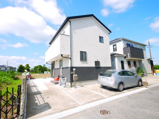 東金市北之幸谷　中古戸建の駐車場|平成24年2月築 ２LDK+WIC  駐車4台可（車種制限あり）スーパーせんどう徒歩約8分