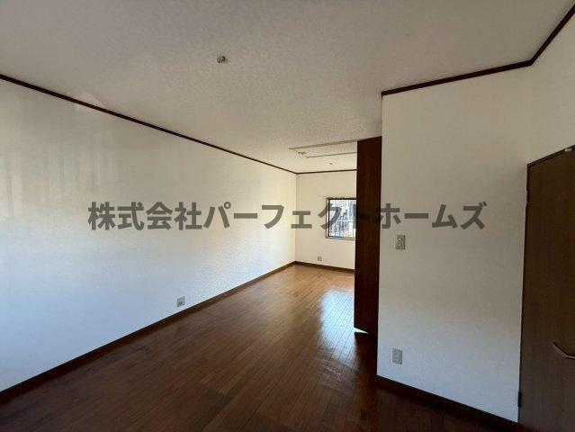 渚南町戸建　賃貸の洋室|きれいな洋室です