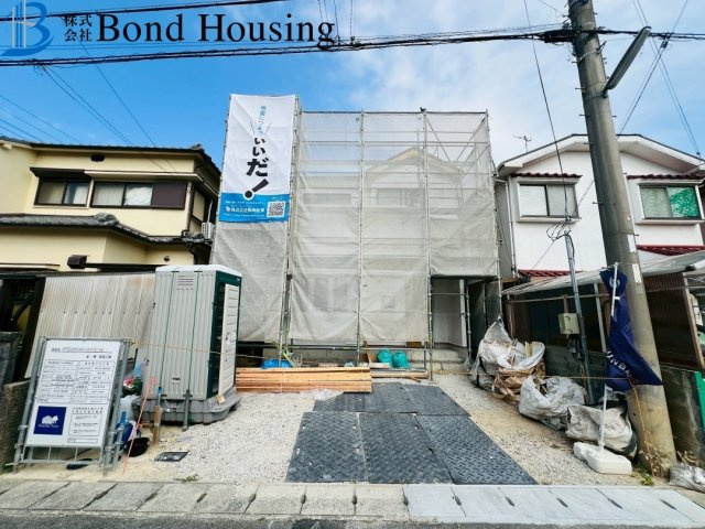 「明石駅バス7分」「並列2台駐車可」玉津町高津橋　限定1棟