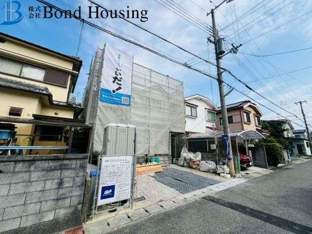 「明石駅バス7分」「並列2台駐車可」玉津町高津橋　限定1棟の前面道路含む現地写真