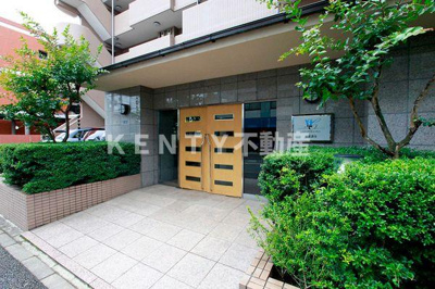 【エントランス】 | ノバ・マイキャッスル田園調布 | 清潔なエントランスです