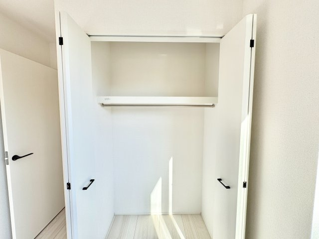 船橋市前原西１丁目第１期の収納|建築施工例