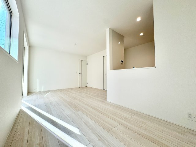 船橋市前原西１丁目第１期の居間・リビング|建築施工例