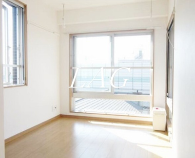 【居間・リビング】 | スマートＶＩＬＬＡ羽田 | 洋室のお部屋です。