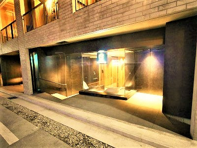 ズーム横浜桜木町のエントランス