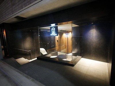 ズーム横浜桜木町のエントランス