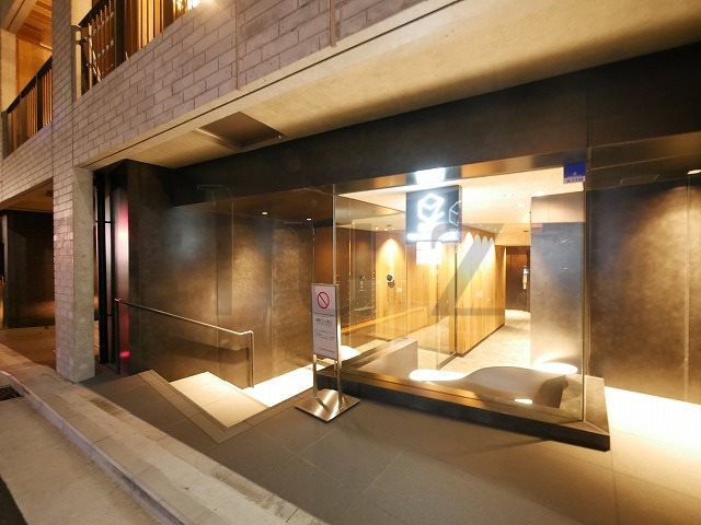 ズーム横浜桜木町のエントランス