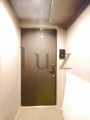 ズーム横浜桜木町の玄関