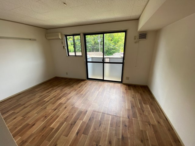 ジュネスＳハイムの居間・リビング