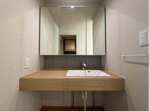 東近江市長勝寺町の洗面所|室内（2025年12月）撮影