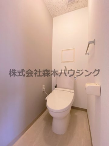 【トイレ】 | 　Belong枚方東1番館 | ゆったりとした空間のトイレです
