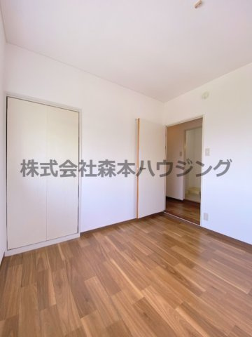 【洋室】 | 　Belong枚方東1番館 | 個人の部屋や寝室として使える洋室です