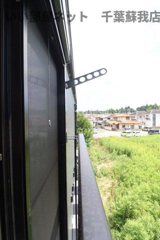 ナリトモ赤井Ａのバルコニー|バルコニーがあります