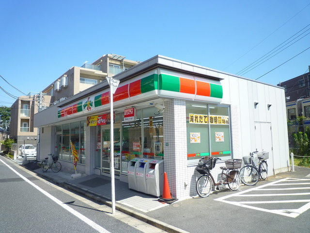 Novel Noirのその他|サンクス西池袋上り屋敷店