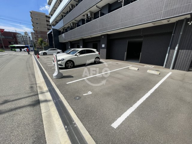 エステムプラザ福島ジェネル　吉野小学校区の駐車場|エステムプラザ福島ジェネル　敷地内平面駐車場