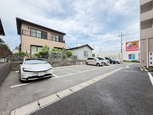 パディントンヒルの駐車場