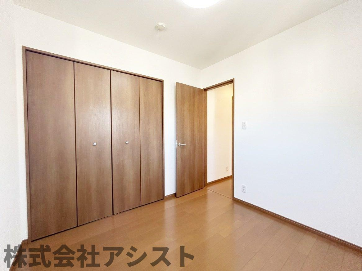 飯塚市宮町 売戸建ての内装|明るい室内です