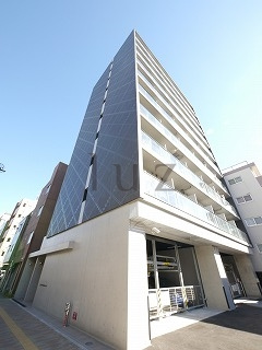 ズーム横濱EASTの外観