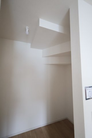 《仲介手数料無料》浦和区木崎５丁目34-16新築一戸建てKEIAI GRACEの収納