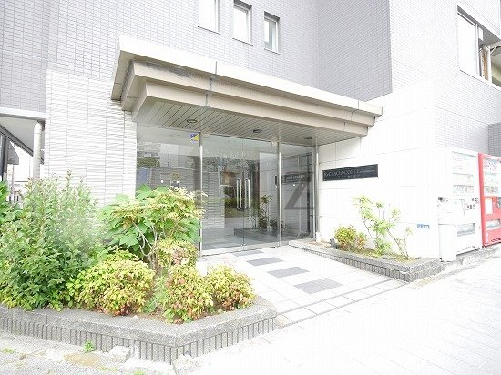 リクレイシア・コルテ川崎元木のエントランス