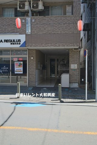 ビブレ東林間のエントランス