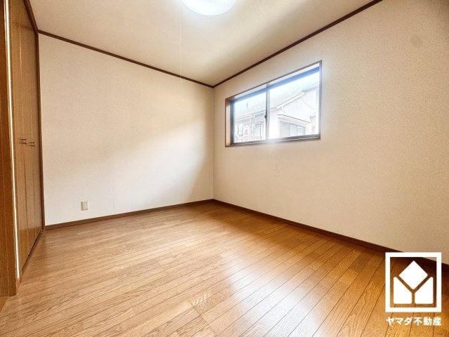伏見区日野西大道町の寝室