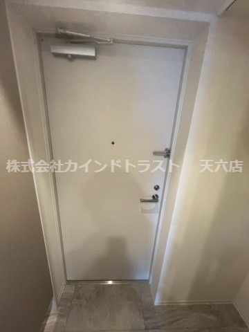 アーバネックス東梅田の玄関|明るい玄関です