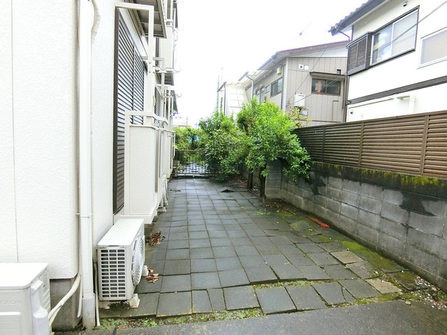 ファルケ小平のエントランス