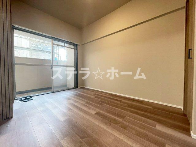 都島ロイヤルハイツの洋室|使い勝手のいい洋室です