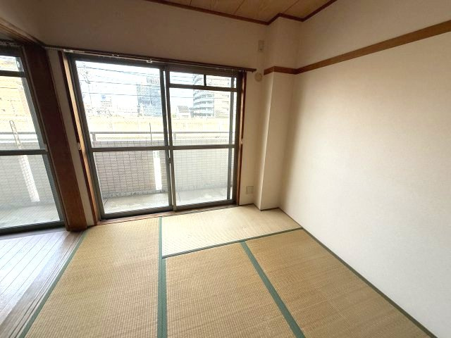 インテリアハシモトビルの和室