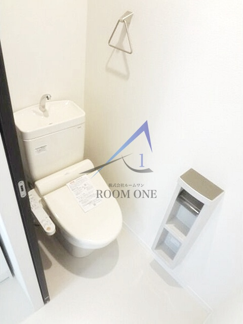 高見シャーメゾンの収納|トイレです。