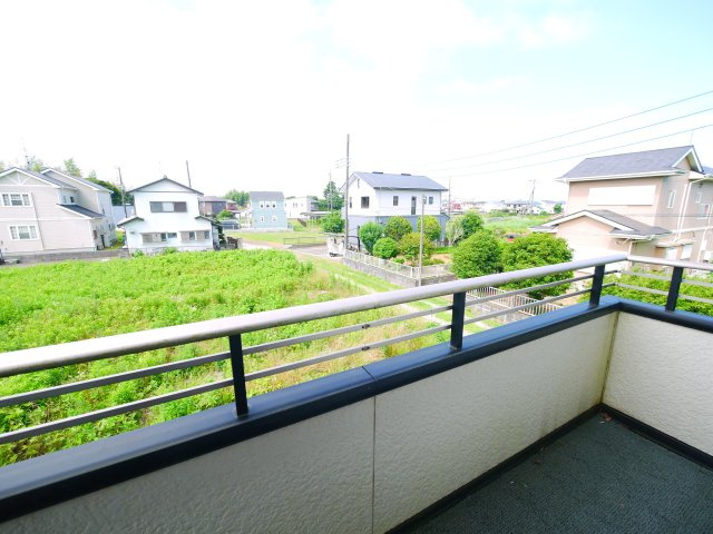 東金市家徳　中古戸建のバルコニー|内装リフォーム済み令和6年4月 トヨタホーム施工軽量鉄骨 複層ガラス 駐車2台（車種制限あり）