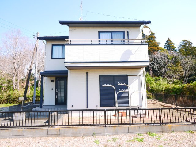東金市家徳　中古戸建の外観|内装リフォーム済み令和6年4月 トヨタホーム施工軽量鉄骨 複層ガラス 駐車2台（車種制限あり）
