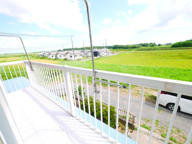 東金市家徳　中古戸建のバルコニー|内外装リフォーム済み令和7年8月 敷地約87坪 田園地帯で風通し日当たりが良いです