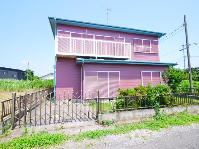 東金市家徳　中古戸建の外観|内外装リフォーム済み令和7年8月 敷地約87坪 田園地帯で風通し日当たりが良いです