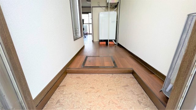 エスポワヒルズの玄関